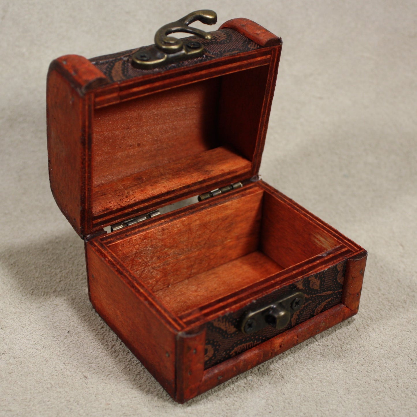 Claw Box - Small Jewelry Box