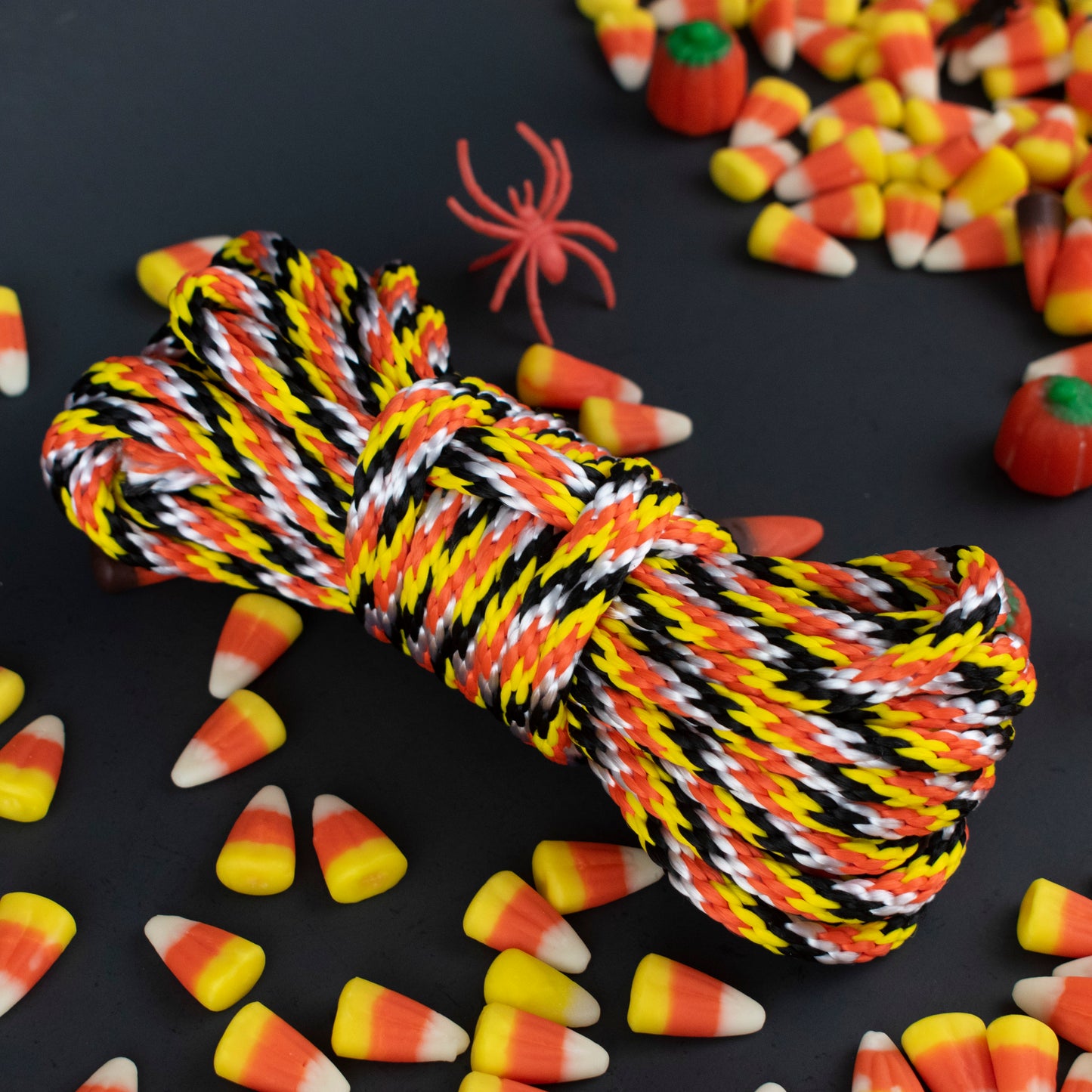 「月」の秋の不気味な色 - キャンディーコーンロープ！ – 1/4" – 6mm – 中実編組 MFP ロープ